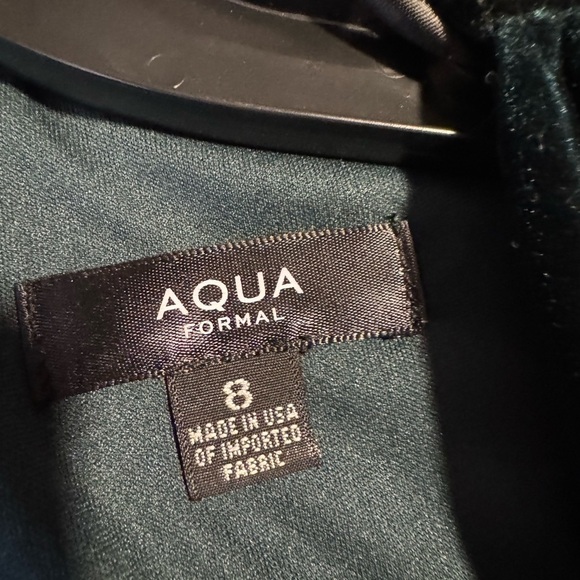 Aqua- NWT Hunter Green Velvet Shortsleeve Vneckline Maxi Cocktail Dress - Picture 7 of 7